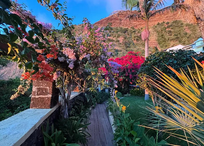 Vigia Jardim Guest house 3*