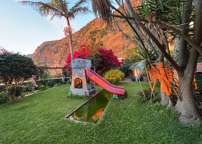 Гостевой дом Vigia Jardim 3*